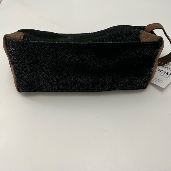 NWT Manscaped Men's "The Shed" Grab-And-Go Traveling Bag Toiletries Lightweight - Picture 3 of 9